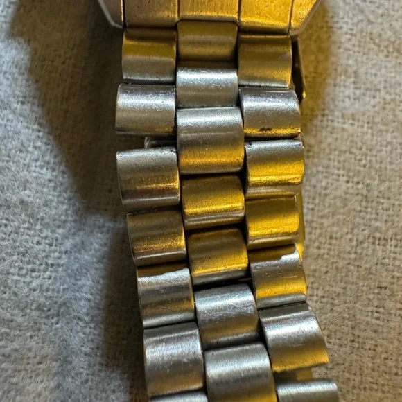 Ladies Watch - Silver - Picture 7 of 9